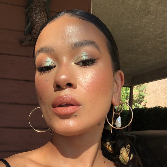 Meet your Posher, Analisa - Picture 1 of 1